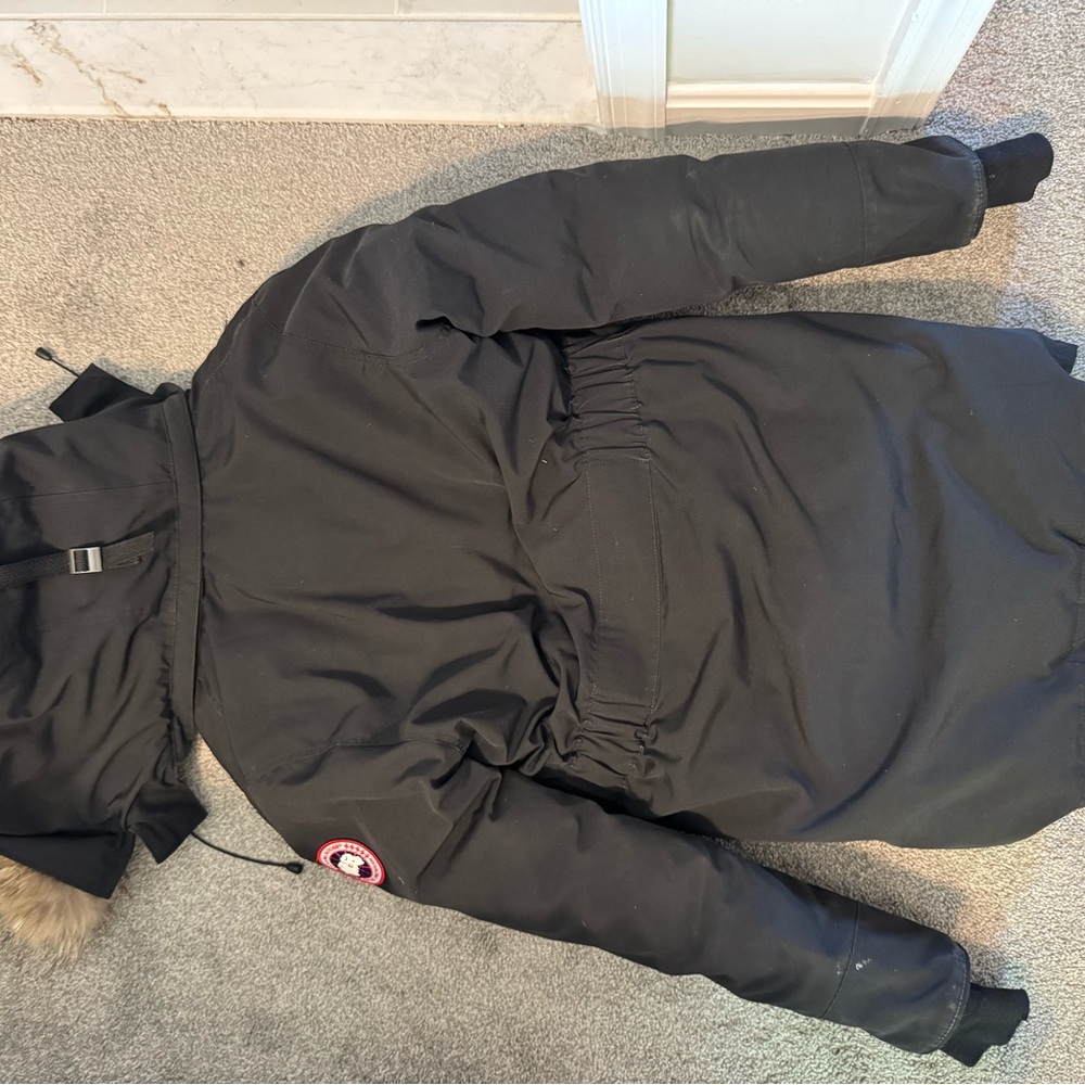 Canada Goose Woman’s Black Puffer Jacket - Picture 3 of 7